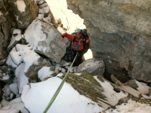 Rochers de Cornus (69).jpg - Sortie sous l'arche